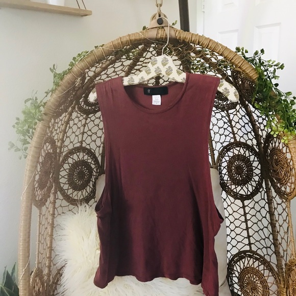 Beach Riot Tank - Picture 4 of 4